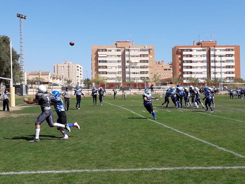 Partido entre Elche Linces y Alicante Sharks en el Polideportivo Altabix